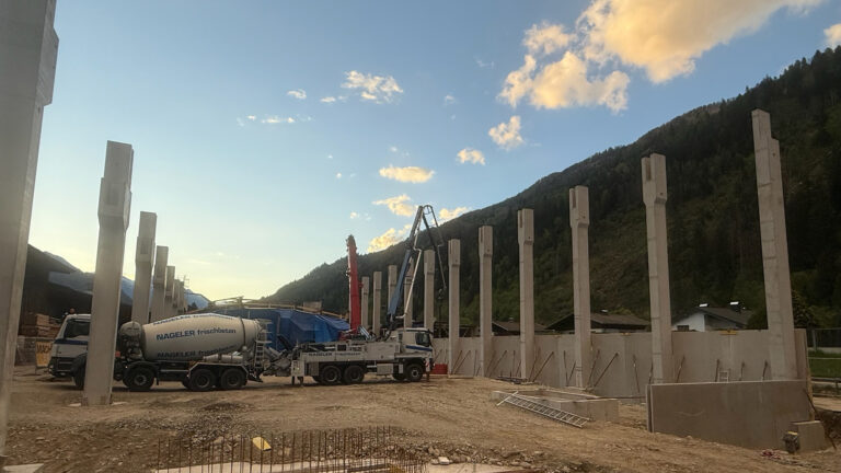 MACHBAU GmbH: Regionales Bauunternehmen in Osttirol, spezialisiert auf Hochbau, Tiefbau und nachhaltige Projekte.