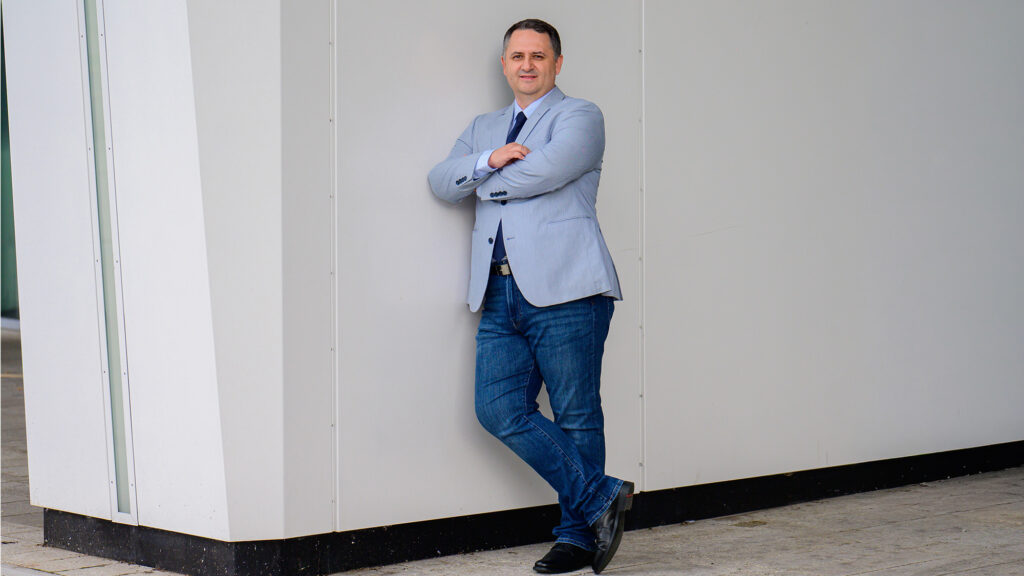 Units-Master von bitawaker GmbH digitalisiert Mieterkommunikation und Hausverwaltungsprozesse in der Immobilienverwaltung.