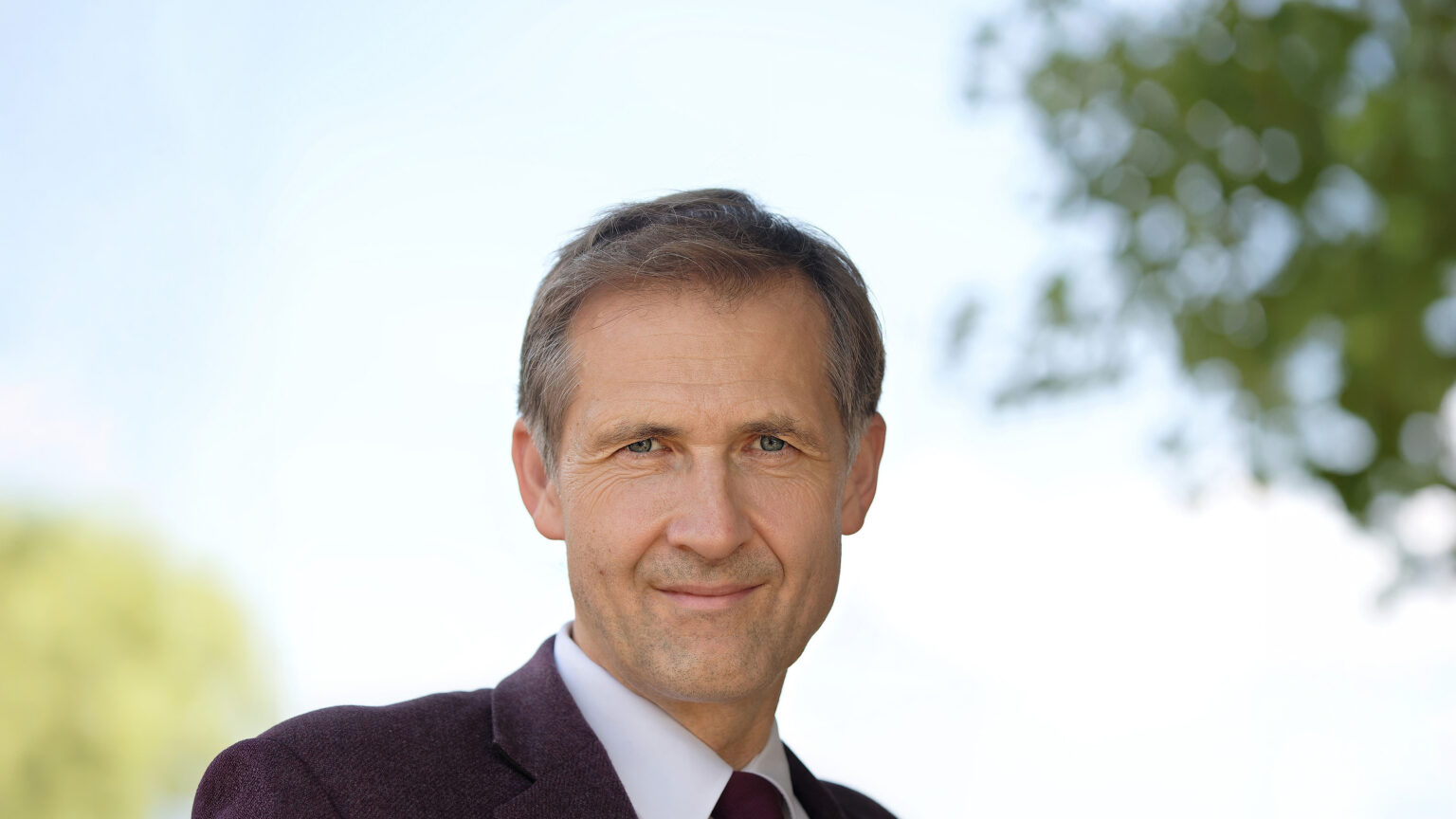 Anton Eibensteiner von EV Immobilien GesmbH erklärt objektoptimierte Immobilienvermarktung und Preismaximierung in Wien.